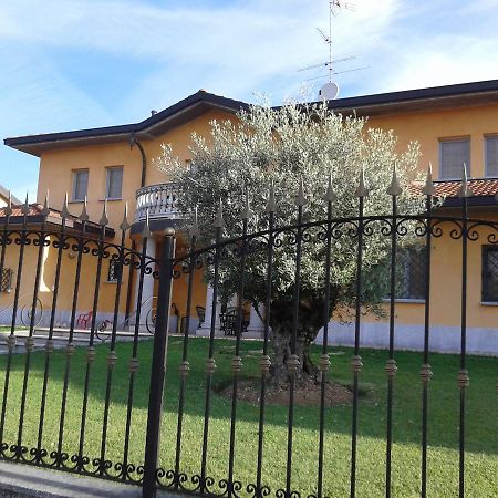 One M Bed and Breakfast Borgarello Exterior foto